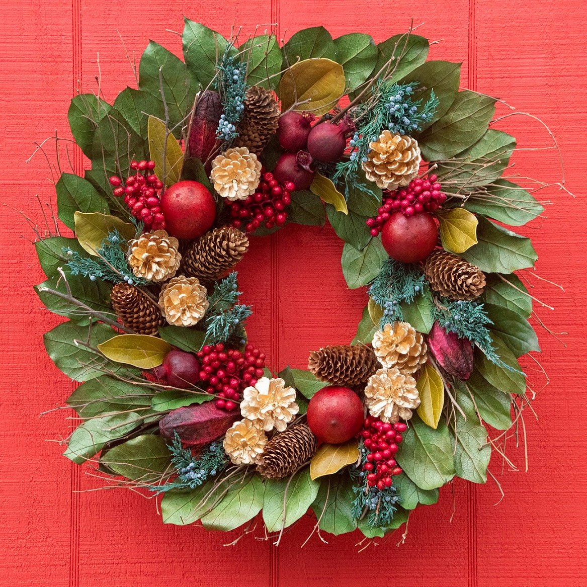 Golden Pinecone & Pomegranate Wreath - Che Cose Belle
