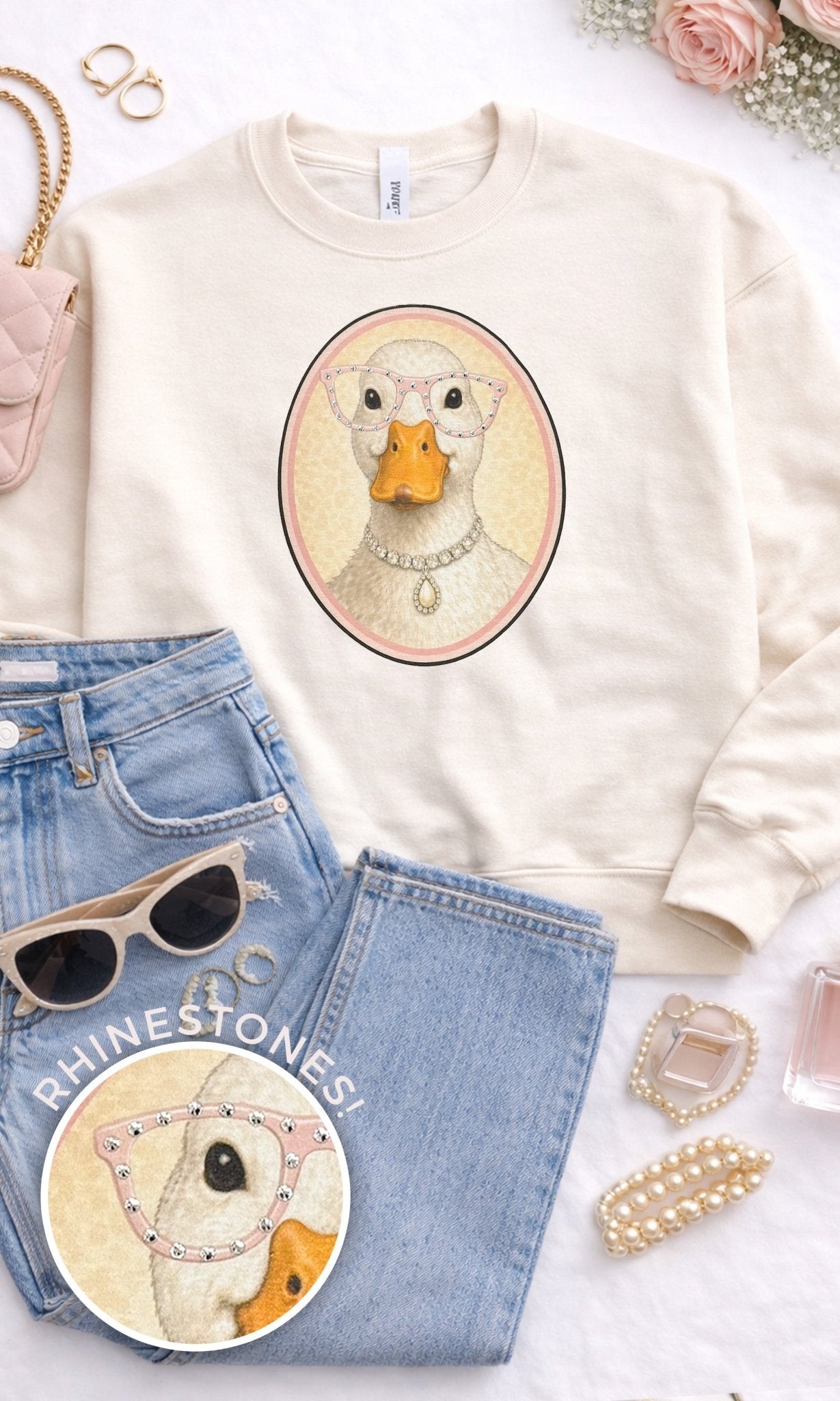 Goose with Rhinestone Specs Graphic Sweatshirt - Che Cose Belle