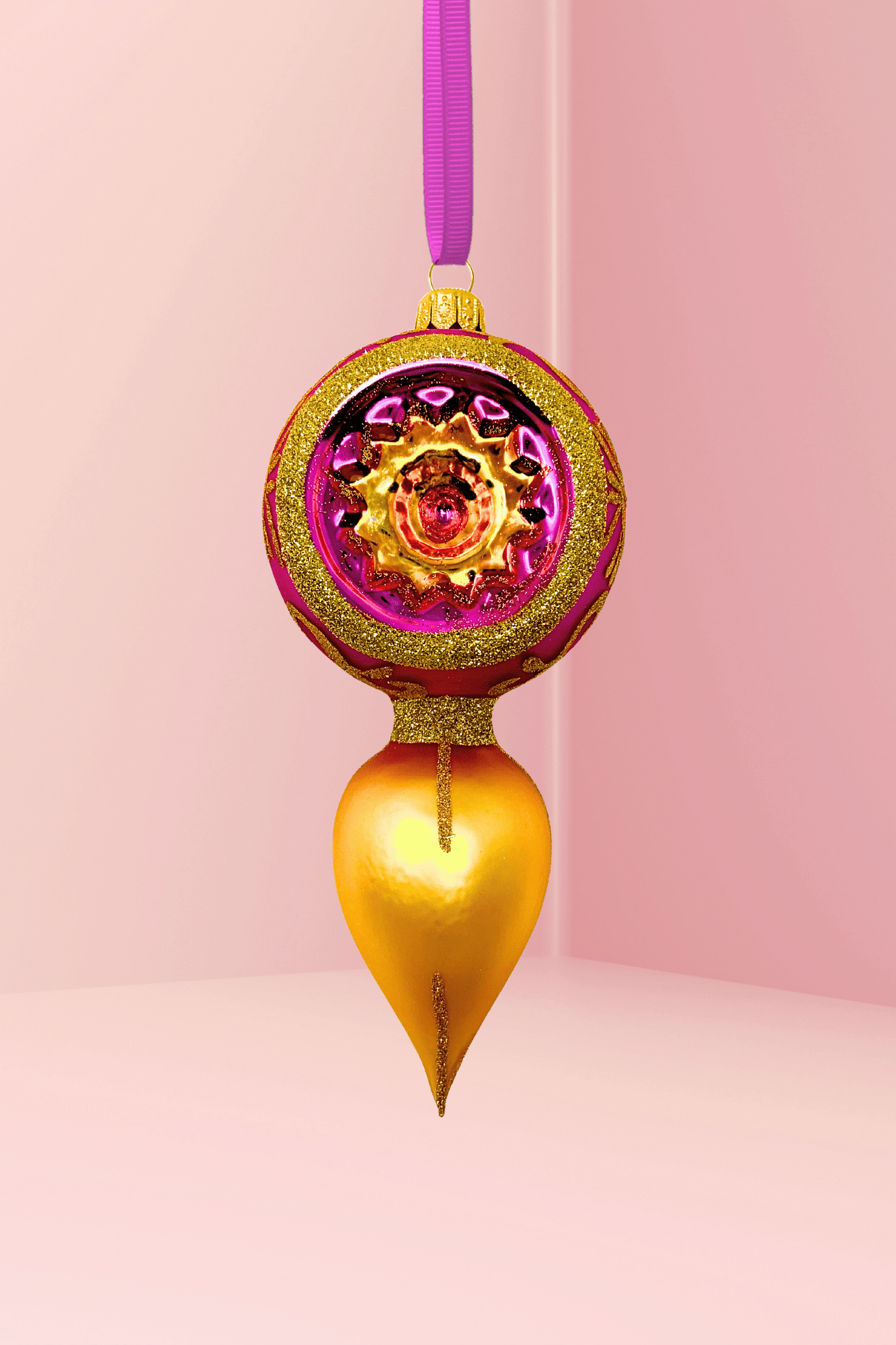 Grand Dame Glass Christmas Ornament - Che Cose Belle