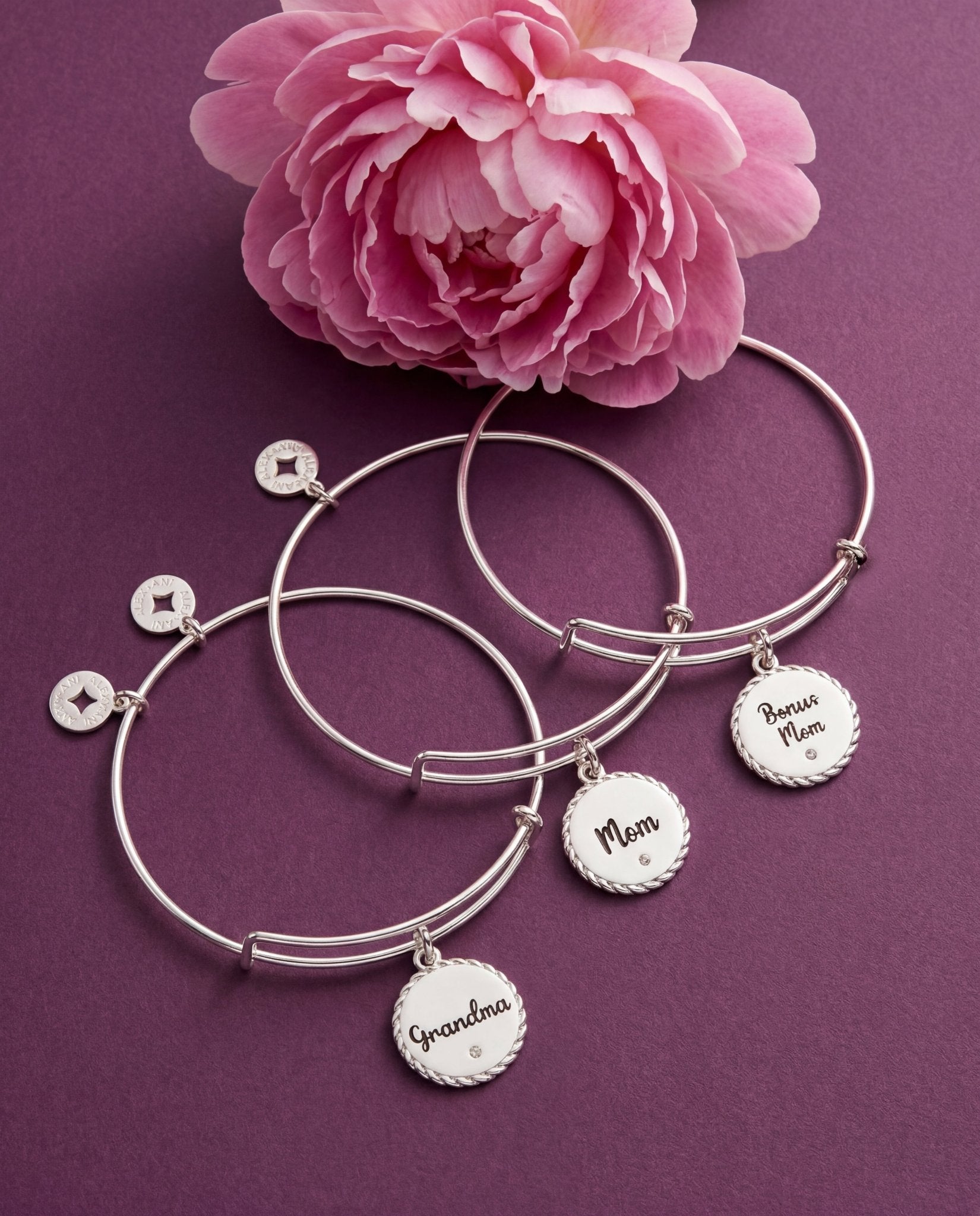 Grandma 'Wise And Warm, Her Love Feels Like Home' Charm Bangle - Che Cose Belle