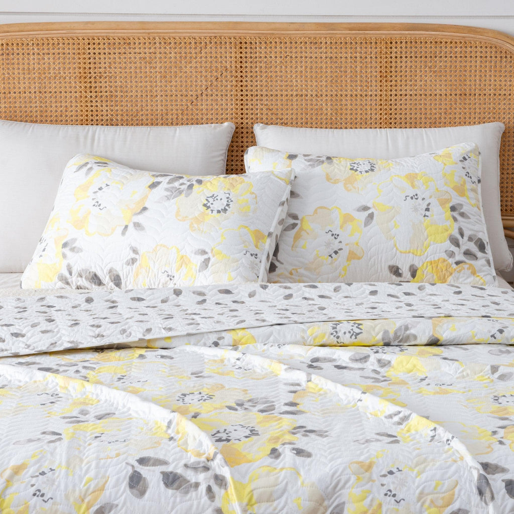 Floral Quilt Set - Helene Collection