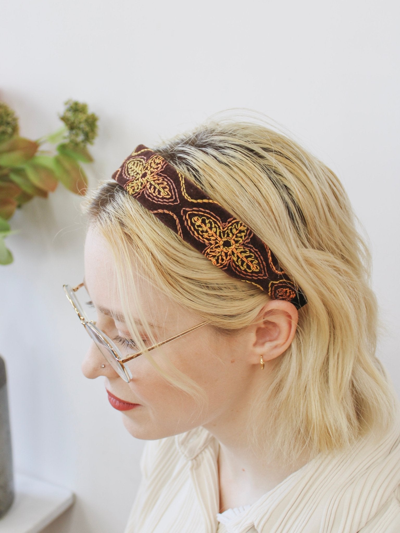 Groovy Tuesday Embroidered Headband - Che Cose Belle