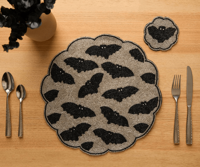 Halloween Bat Beaded Coaster – Handmade Cup Mat with Glass Beads – Gothic Drink Decor – Velvet Backing – Spooky Fall Table Accent - Che Cose Belle