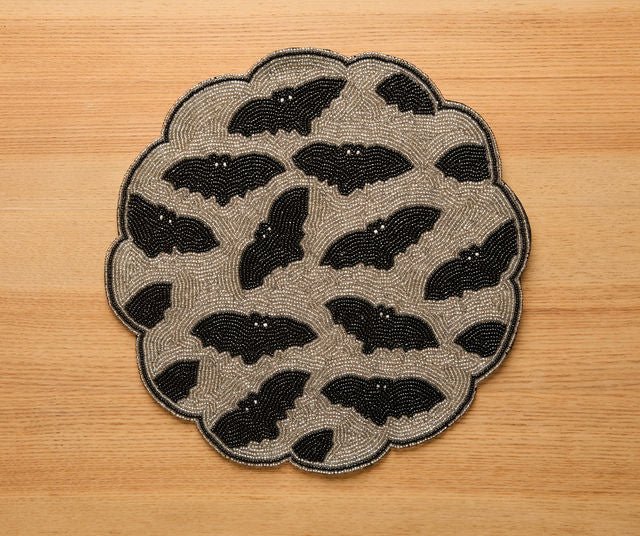 Halloween Bat Beaded Placemat Handmade Round Black Gold Table Decor Gothic Dining Mat Scalloped Edge Spooky Party Setting Gift - Che Cose Belle