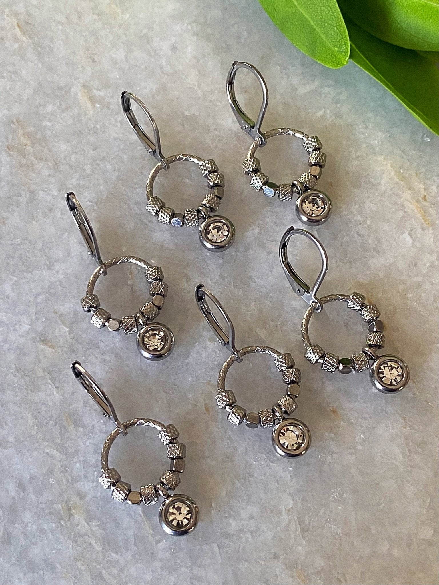 HALO SHIMMER EARRINGS - Che Cose Belle