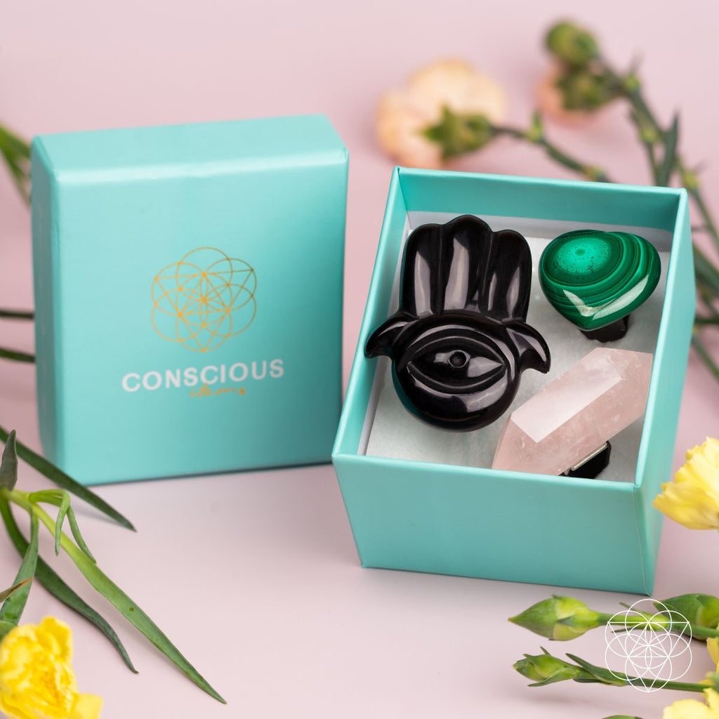 Hamsa Hand of Safe Travels: Aromatherapy Crystal Car Kit - Che Cose Belle