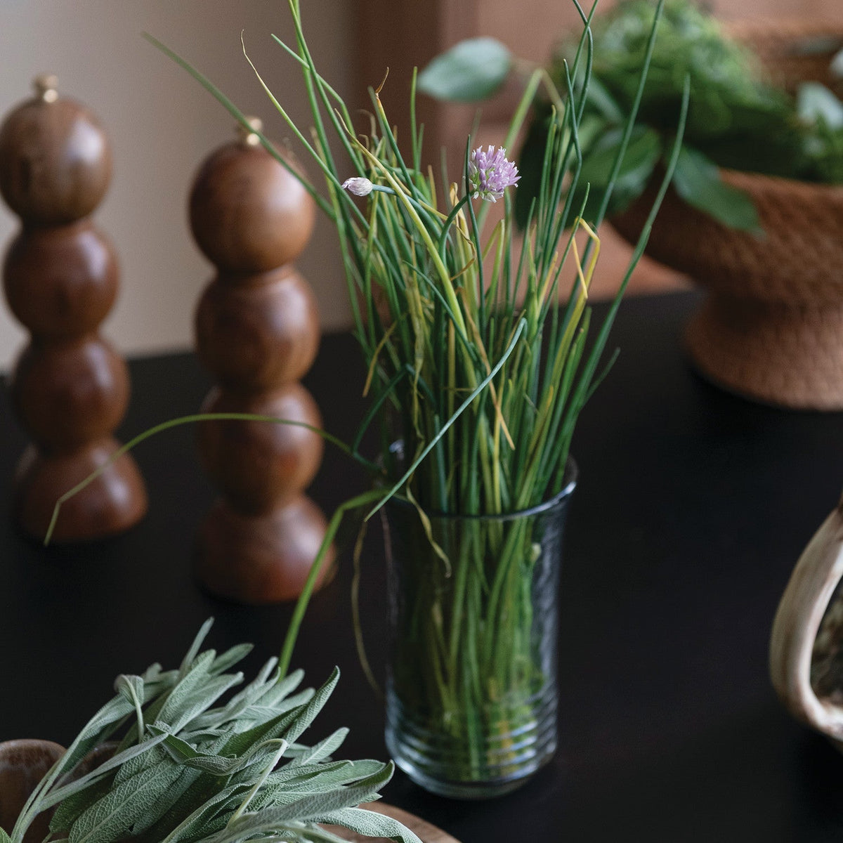 Hand-Blown Ribbed Drinking Glass - Che Cose Belle