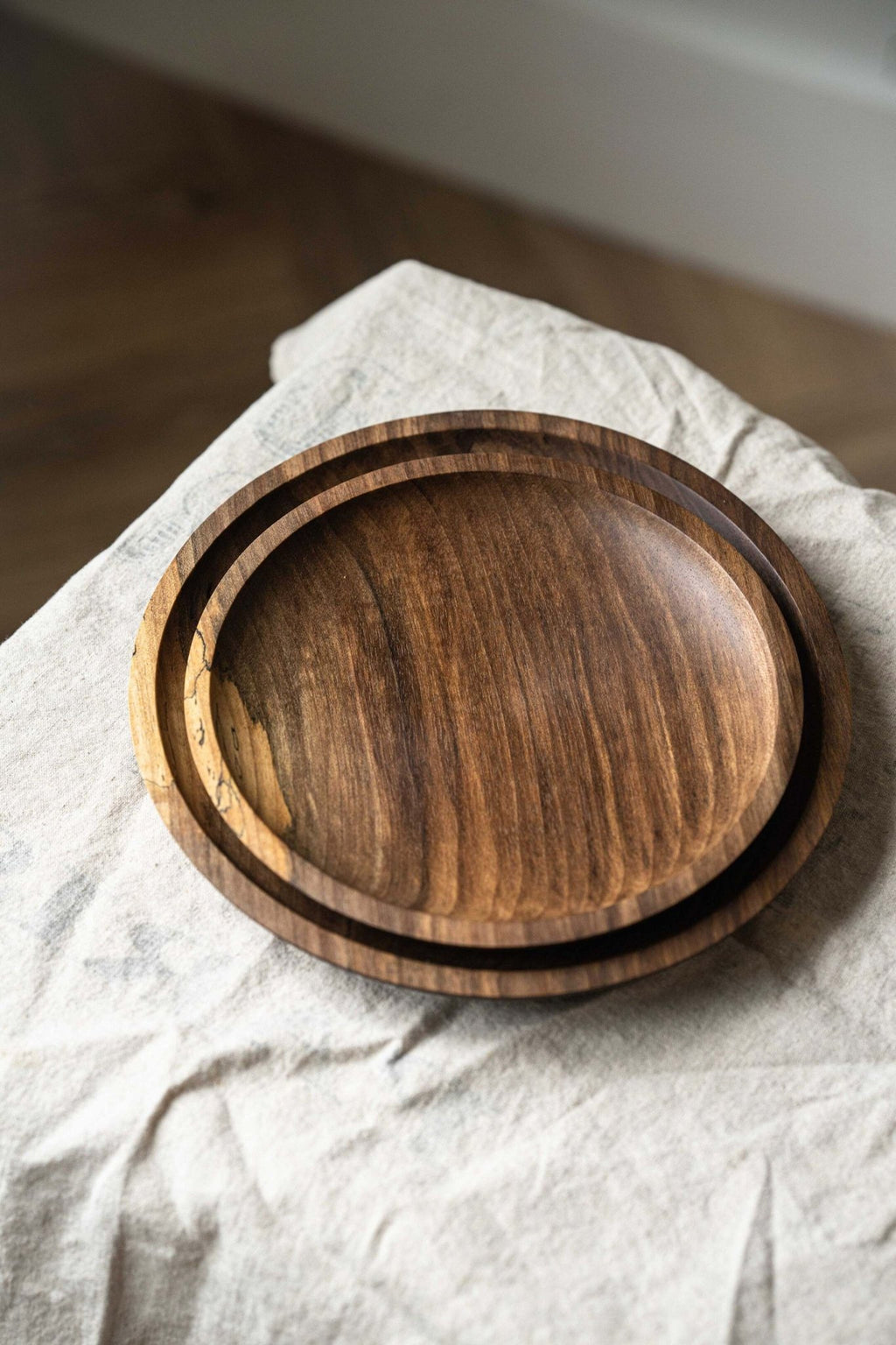 Hand Carved Wooden Plate - Che Cose Belle