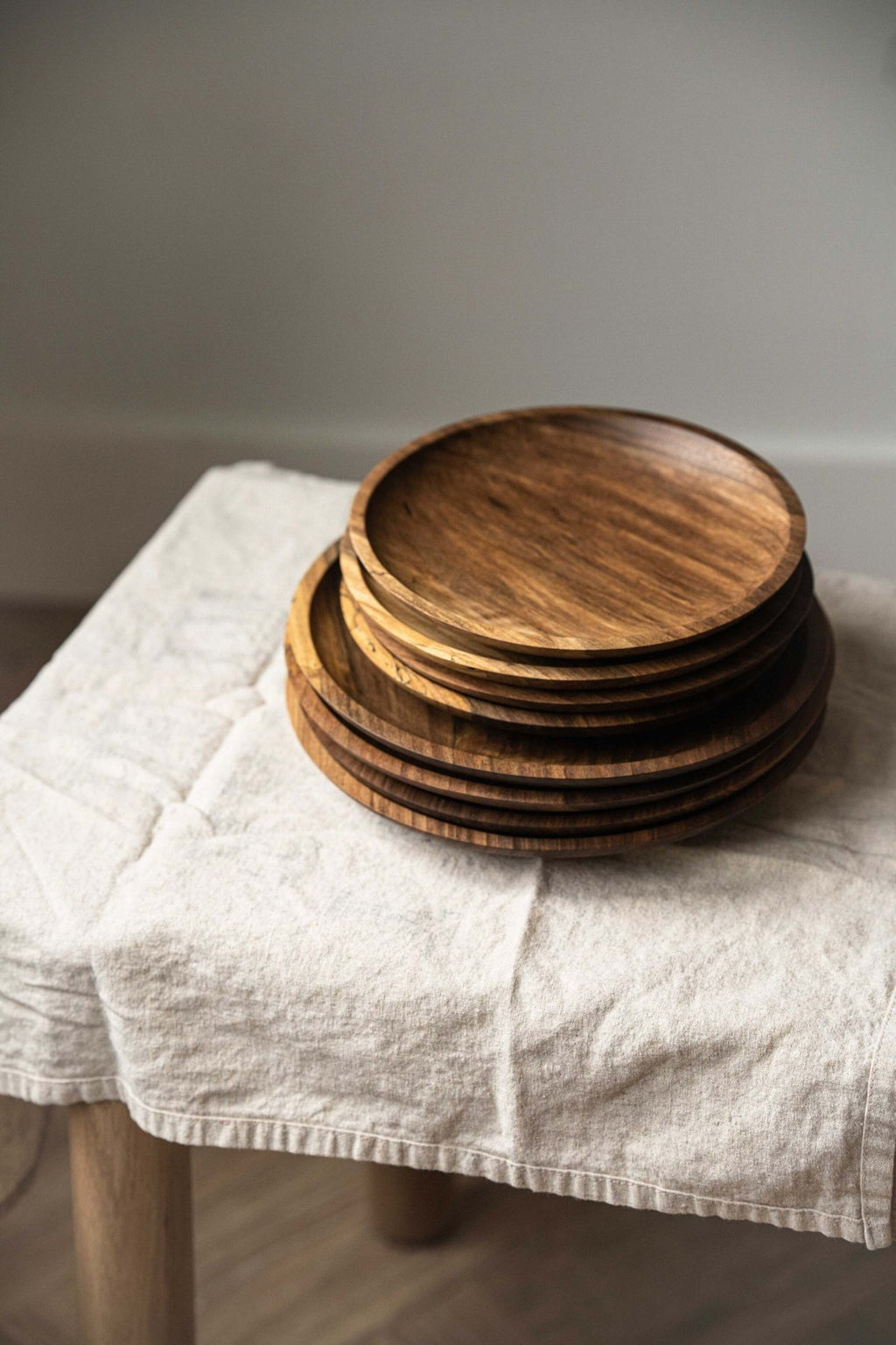 Hand Carved Wooden Plate - Che Cose Belle