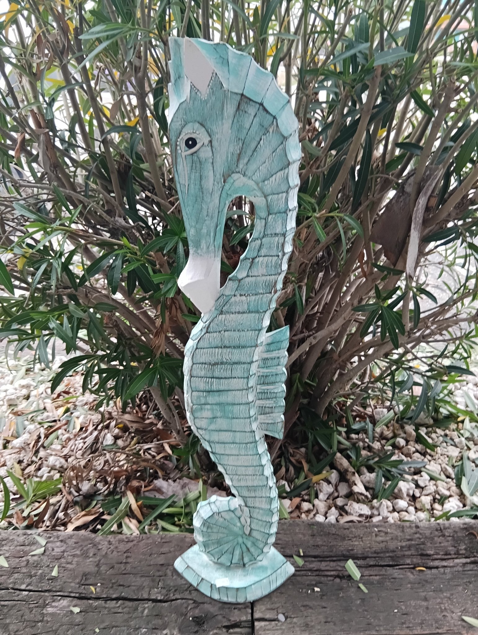 Hand-Carved Wooden Seahorse Sculpture – Coastal Decor in Blue, Teal, or Brown - Che Cose Belle