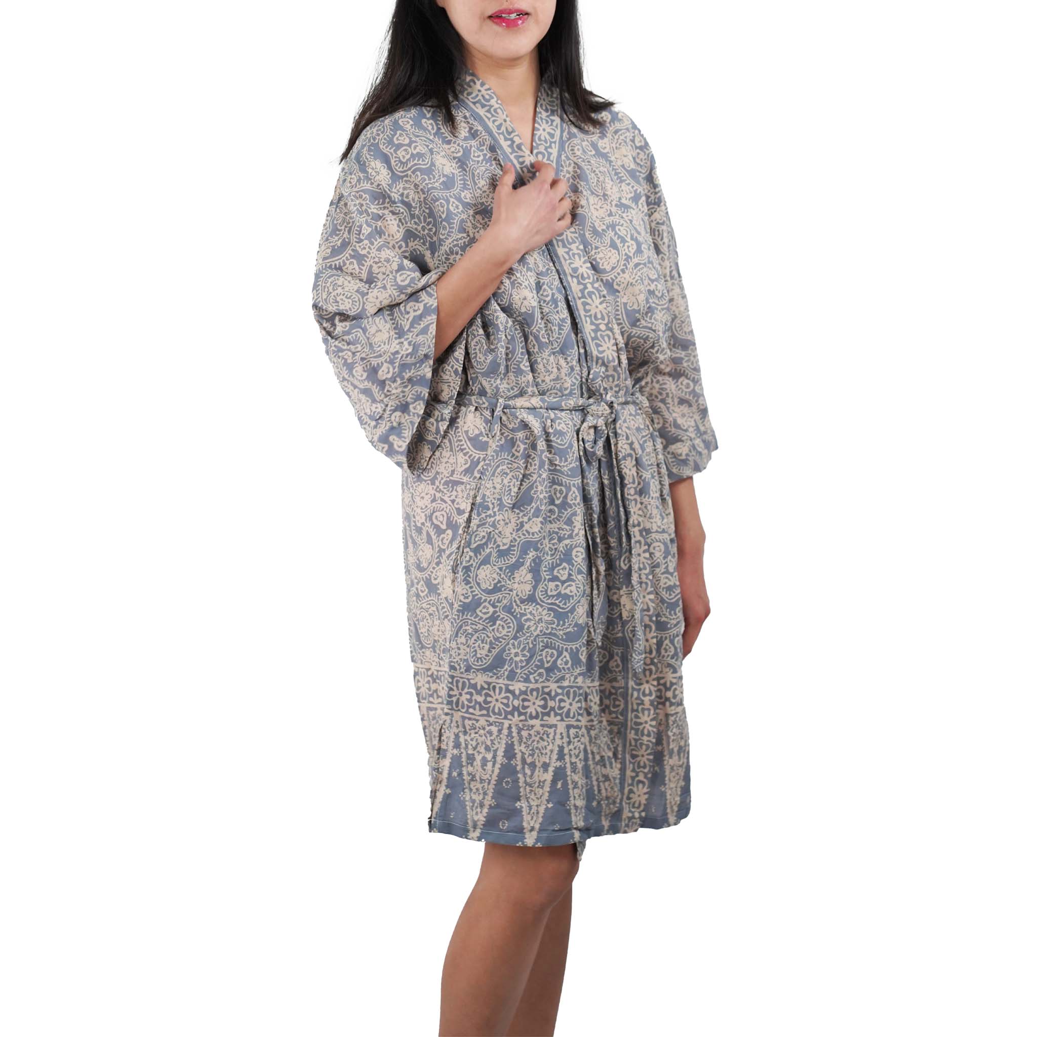 Hand Dyed Batik Robe Kimono, 100% Cotton, Gray, Silver Petals - Che Cose Belle
