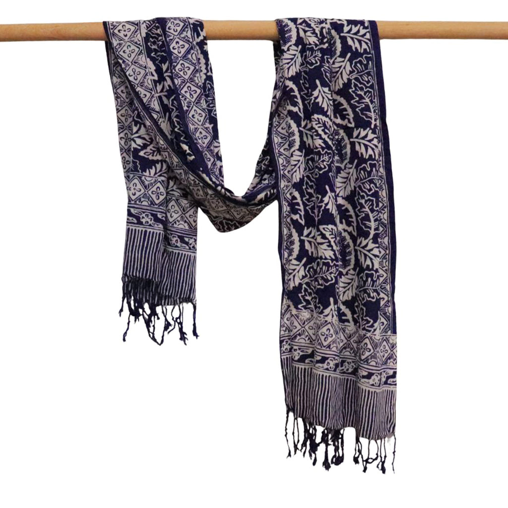 Hand Dyed Batik Scarf, 100% Cotton, Scarves, Bandana, Wrap , Blue Leaves - Che Cose Belle