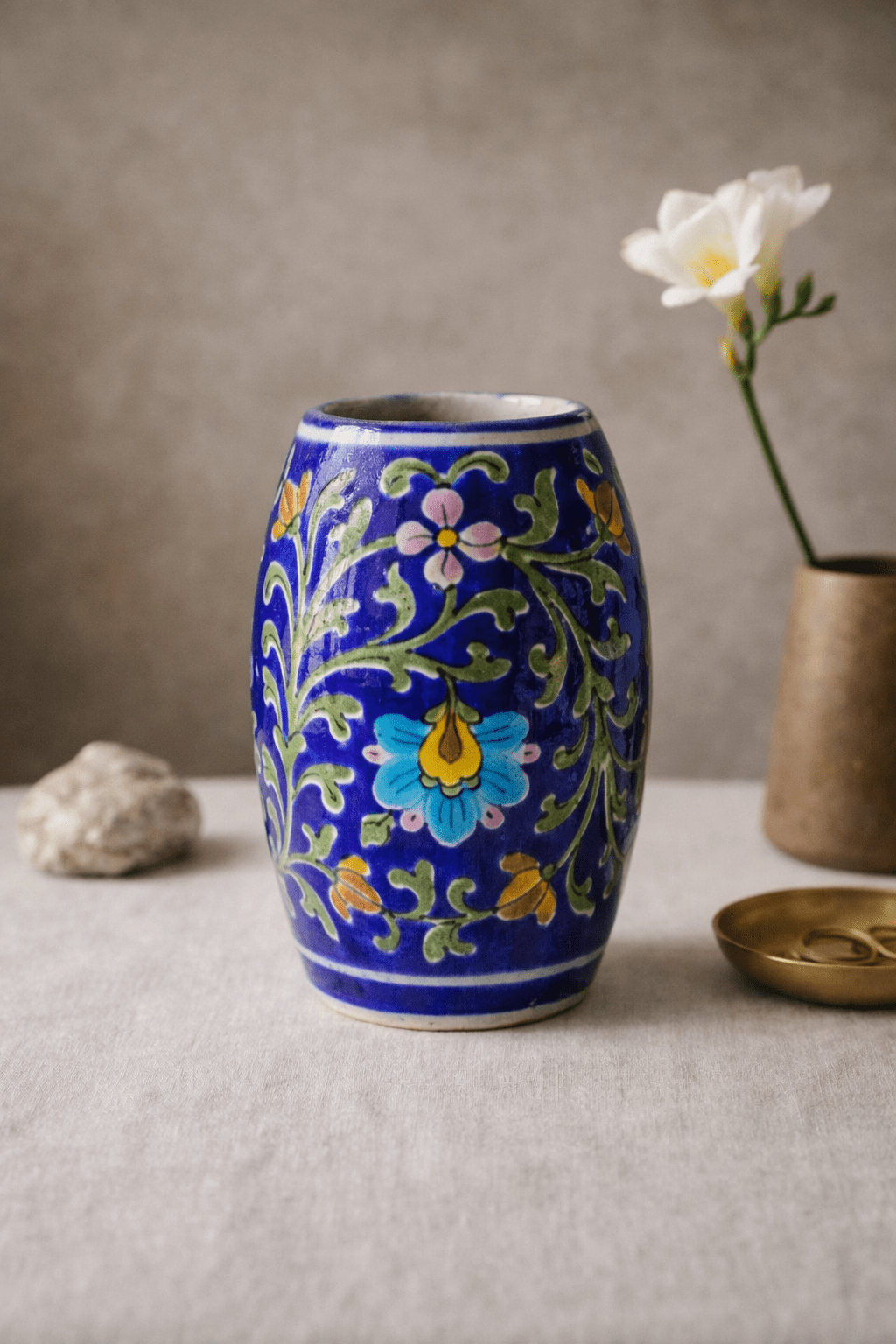 Handcrafted Blue Pottery Daisy Vase — Jaipur Hand - Painted - Che Cose Belle
