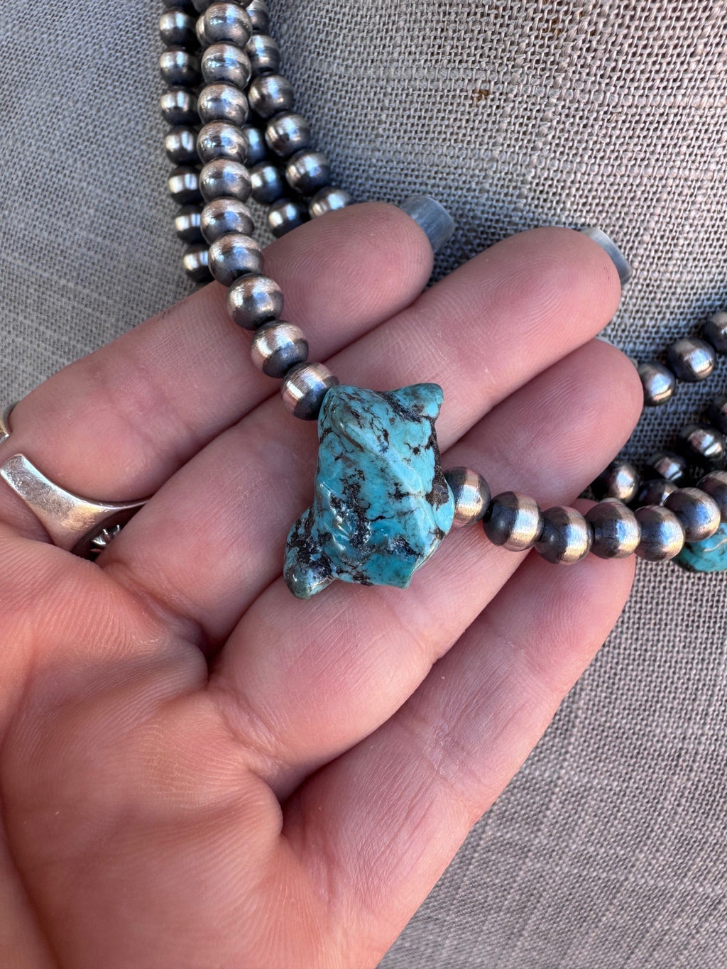 Handcrafted Chunky Kingman Turquoise And Sterling Silver 6mm Beaded Necklace 16" - Che Cose Belle