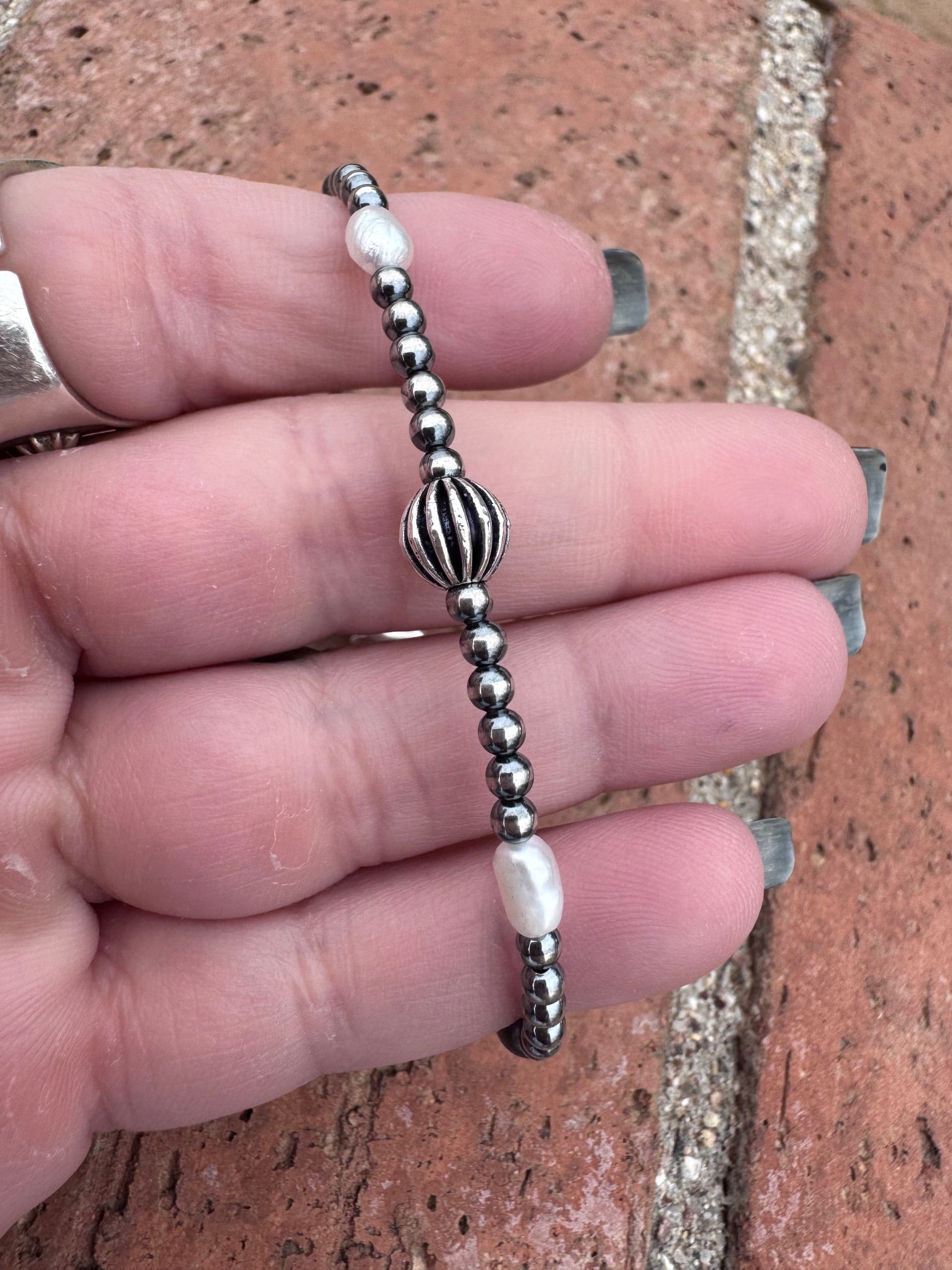 Handcrafted Mother of Pearl & Sterling Silver Pearl 3 - 6mm Beaded Bracelet 7" - Che Cose Belle