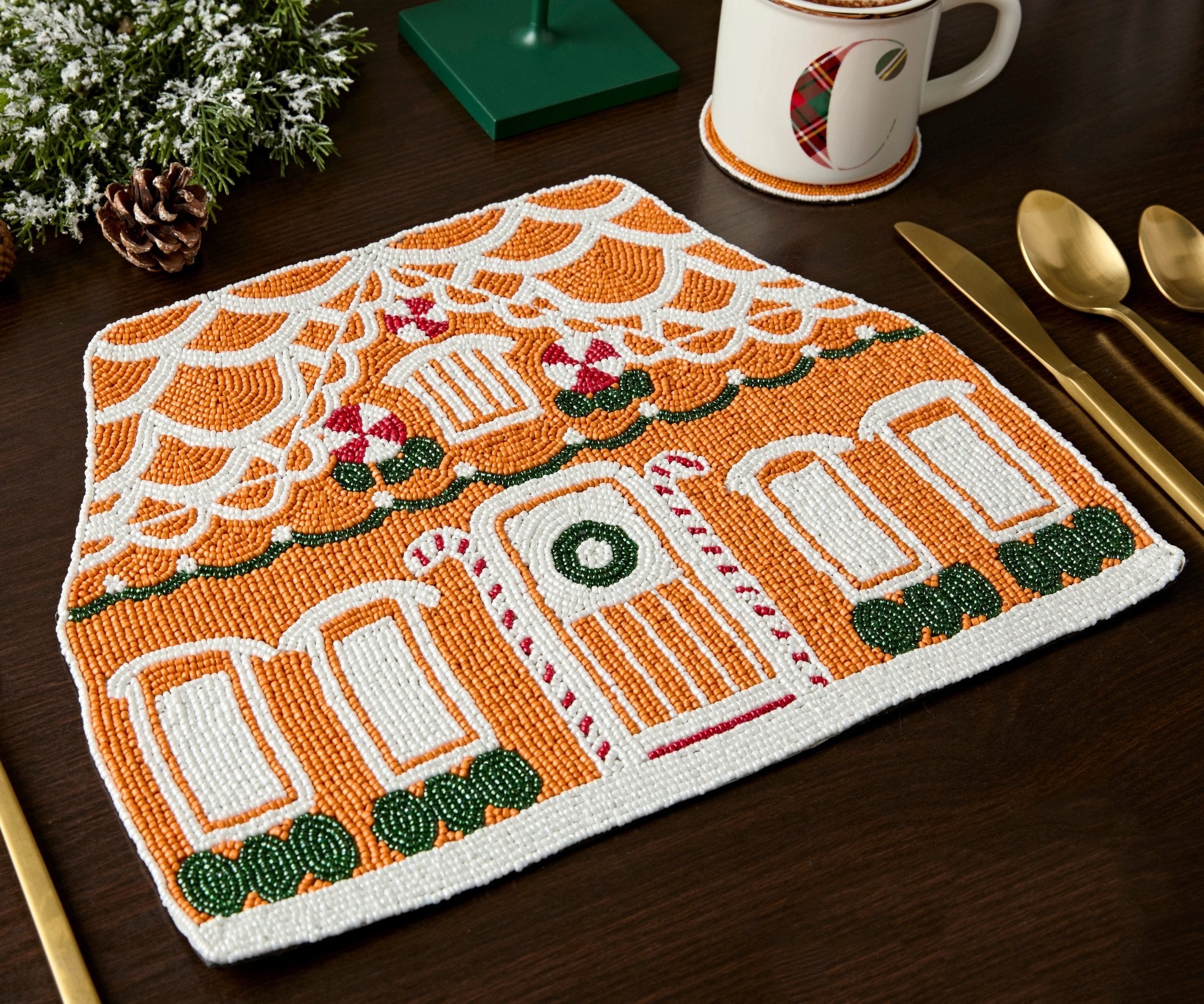 Handicraft Gingerbread House Beaded Placemat, Christmas decoration gift for her – Christmas Handmade Beaded Placemats for Dining - Che Cose Belle