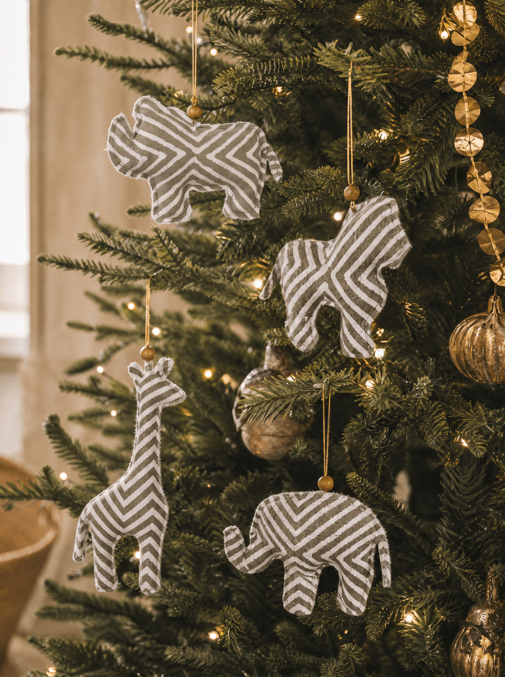 Handmade Batik Safari Animal Christmas Ornaments – Set of 4 - Che Cose Belle