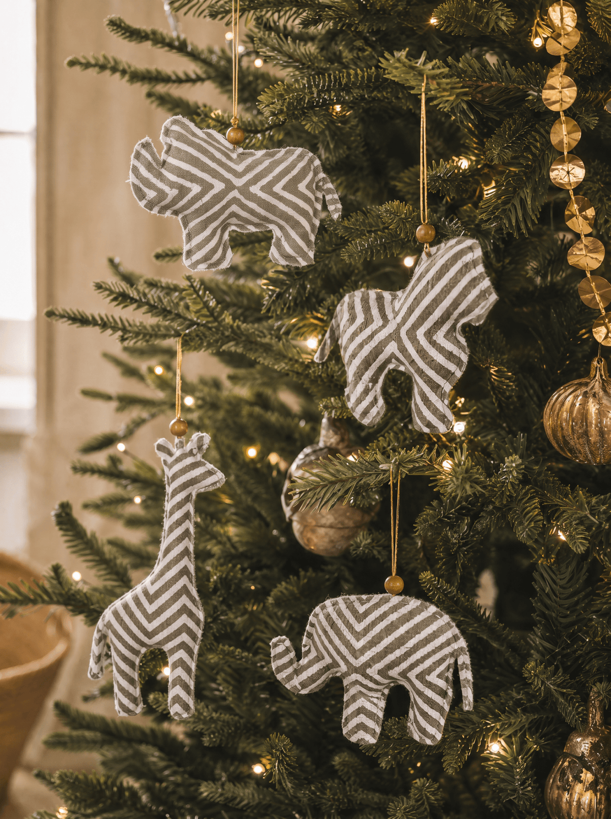 Handmade Batik Safari Animal Christmas Ornaments – Set of 4 - Che Cose Belle