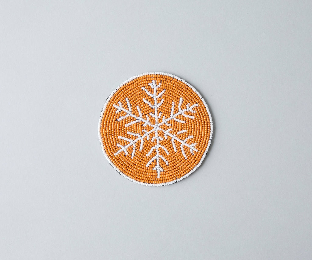 Handmade Beaded Christmas Snowflakes Coasters, White and Yellow Beads, Payton James Holiday Table Decor, Elegant Centerpiece Gift Idea - Che Cose Belle