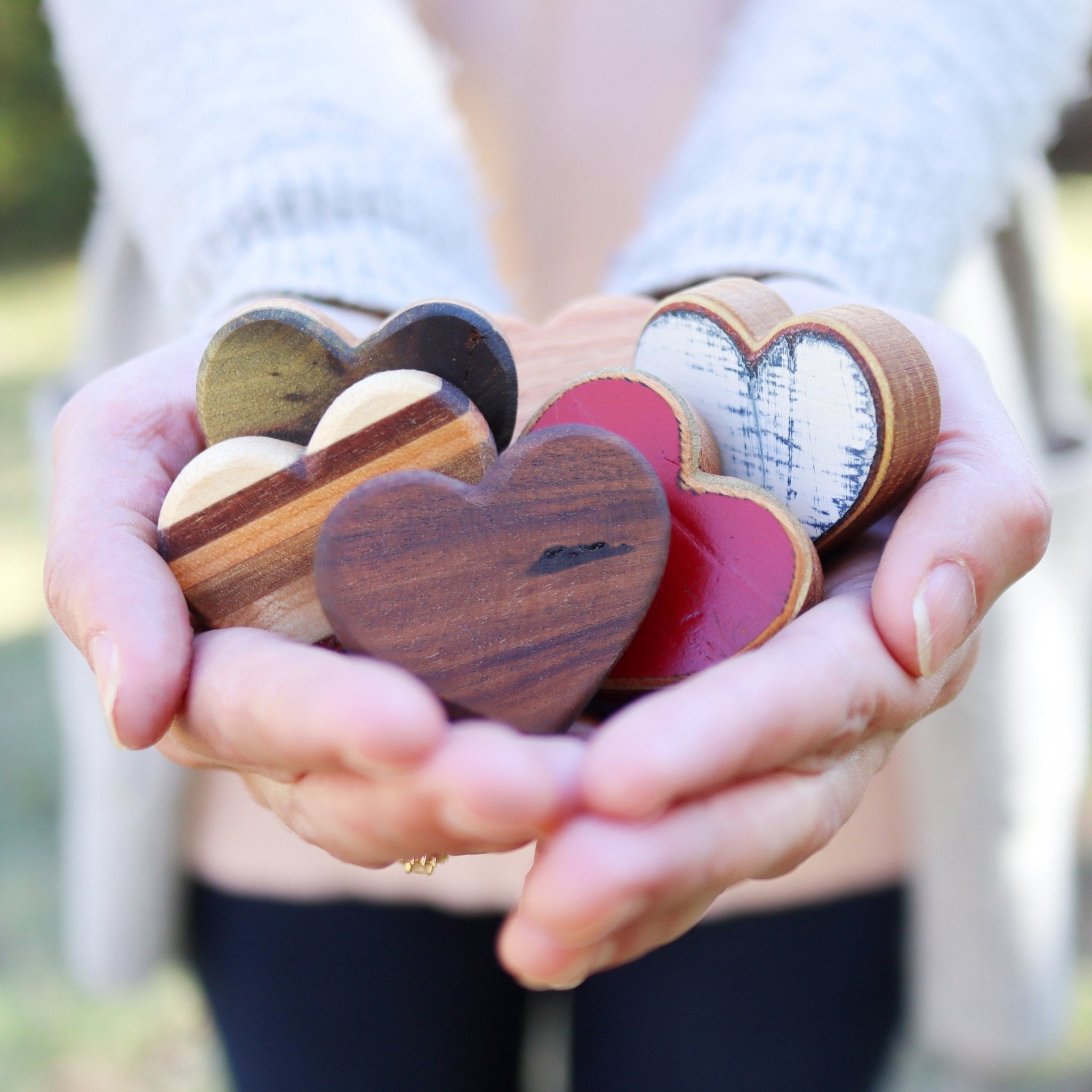 Handmade Wooden Hearts - Che Cose Belle