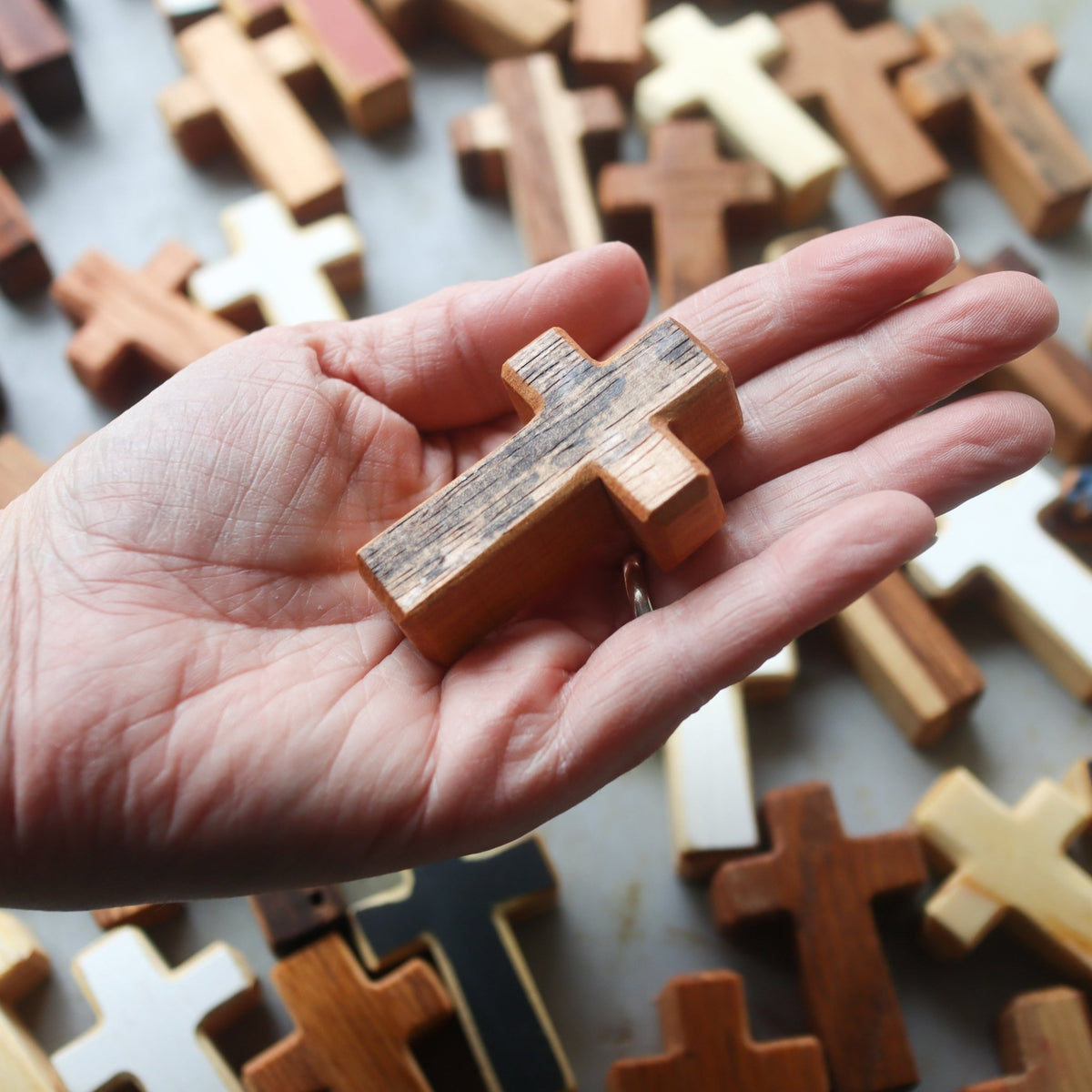 Handmade Wooden Pocket Crosses - Che Cose Belle