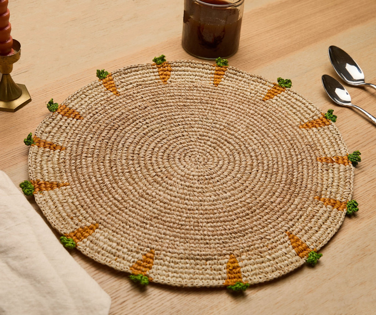 Handwoven Carrot Round Raffia Placemat – Artisan Table Décor - Che Cose Belle