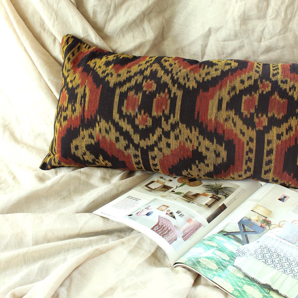 Handwoven Decorative Lumbar Pillow "Java Tribe" - Che Cose Belle