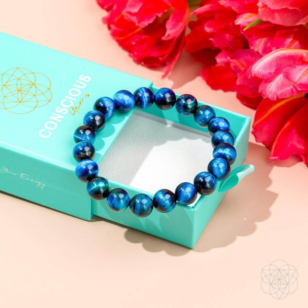 Hawk’s Focus – Royal Blue Tiger’s Eye Bracelet - Che Cose Belle
