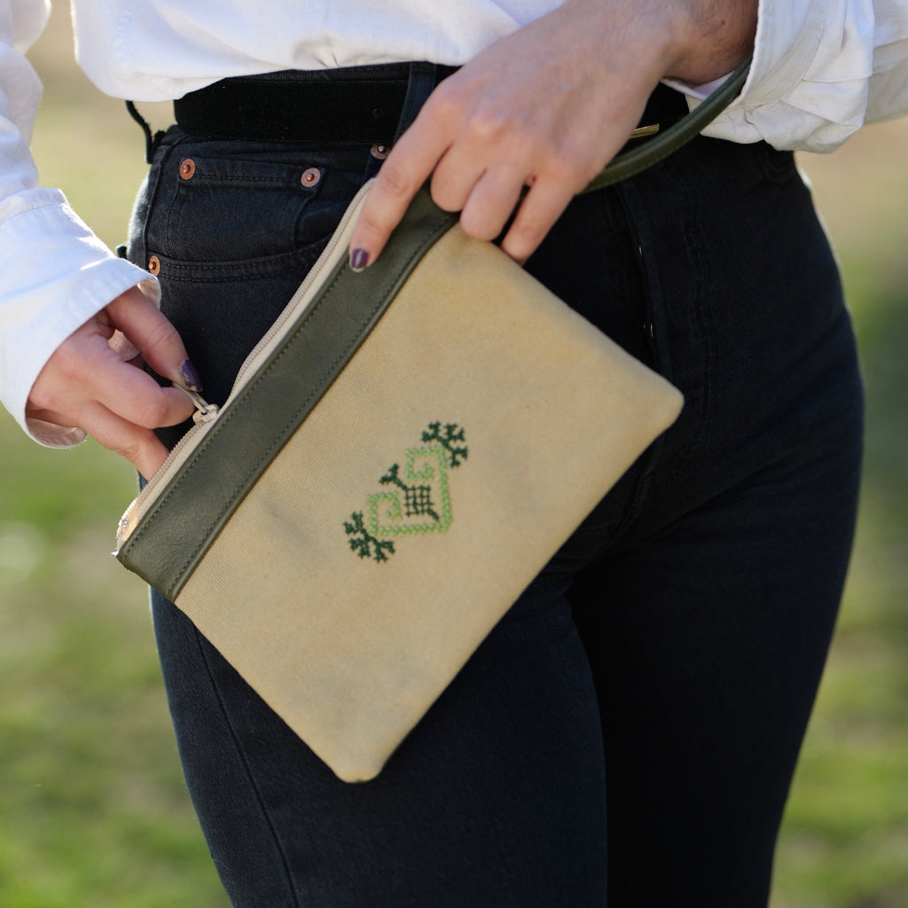 Heart Leather Clutch - Green - Che Cose Belle
