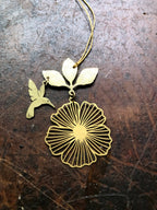 Hibiscus Hummingbird Ornament - Che Cose Belle