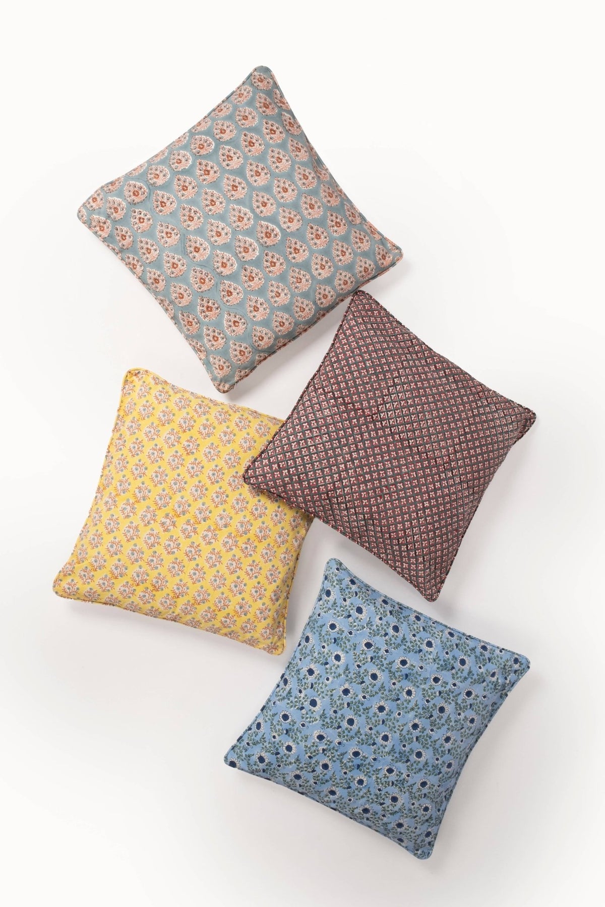 Holly & Berry Holiday Crimson Piped Blockprint Pillow Cover - Che Cose Belle