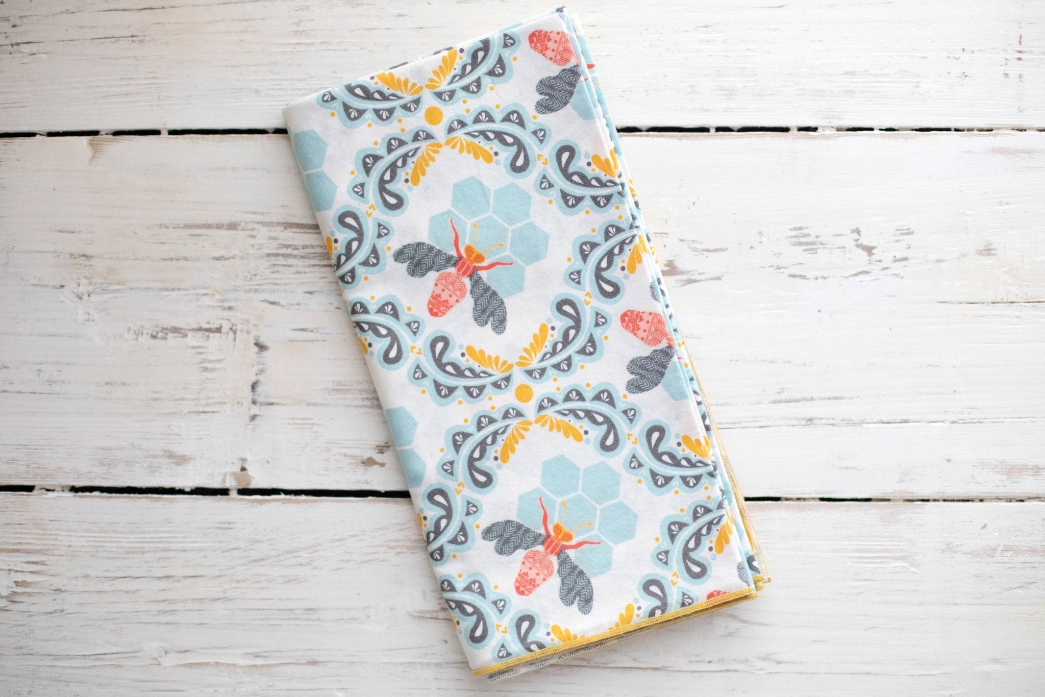 Honey Bee Cloth Napkins, set of four - Che Cose Belle