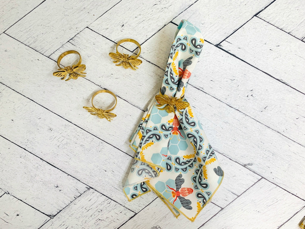 Honey Bee Cloth Napkins, set of four - Che Cose Belle