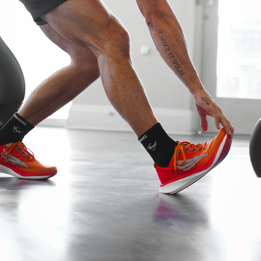 HORUS Orange Men Running Shoe - Che Cose Belle
