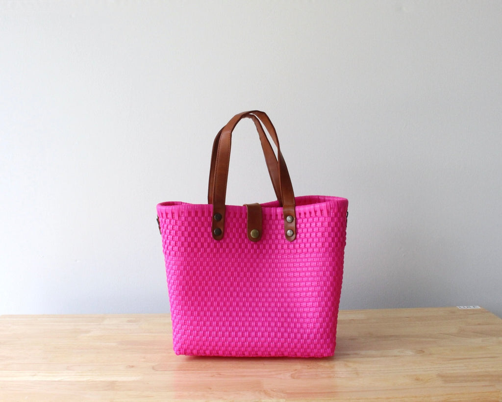 Hot Pink Handwoven Purse by MexiMexi - Che Cose Belle