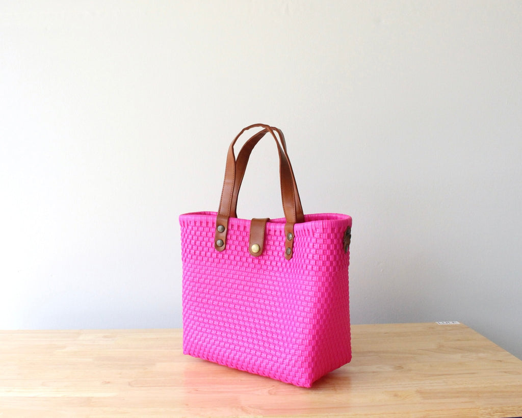 Hot Pink Handwoven Purse by MexiMexi - Che Cose Belle