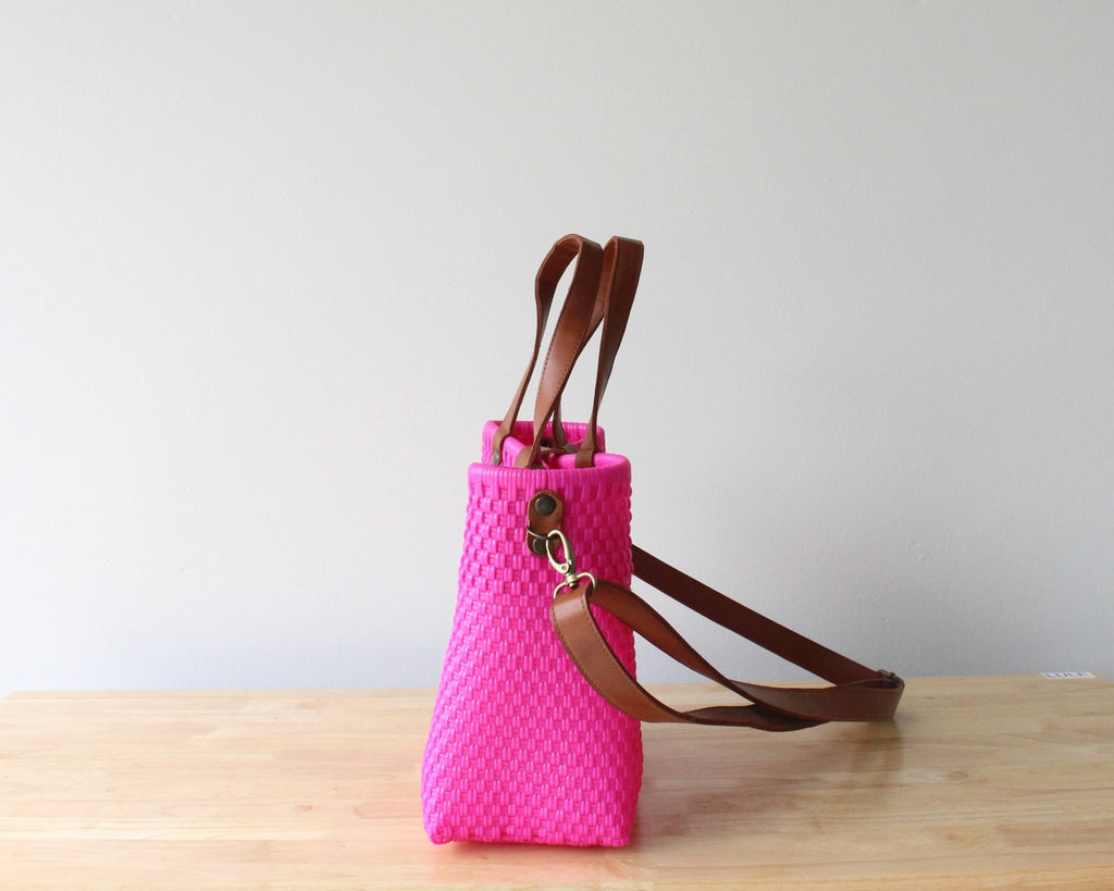 Hot Pink Handwoven Purse by MexiMexi - Che Cose Belle