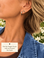 HUGGIE HOOP EARRINGS - Che Cose Belle