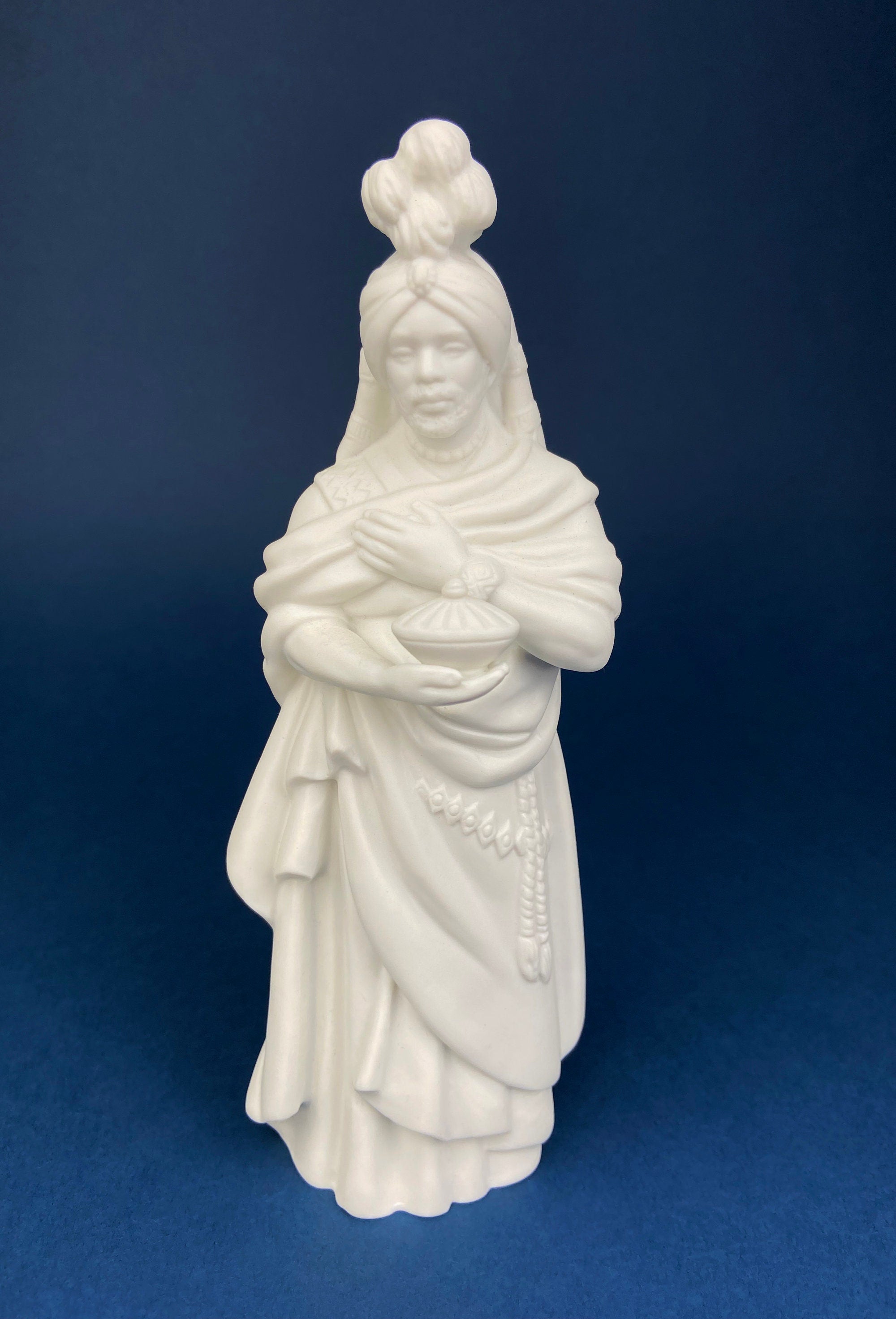 Vintage, Avon Nativity Set. White Bisque Porcelain Figurines. Set of 12 Statuettes. Modern Minimal Look. Highly Collectible. Christmas Decor