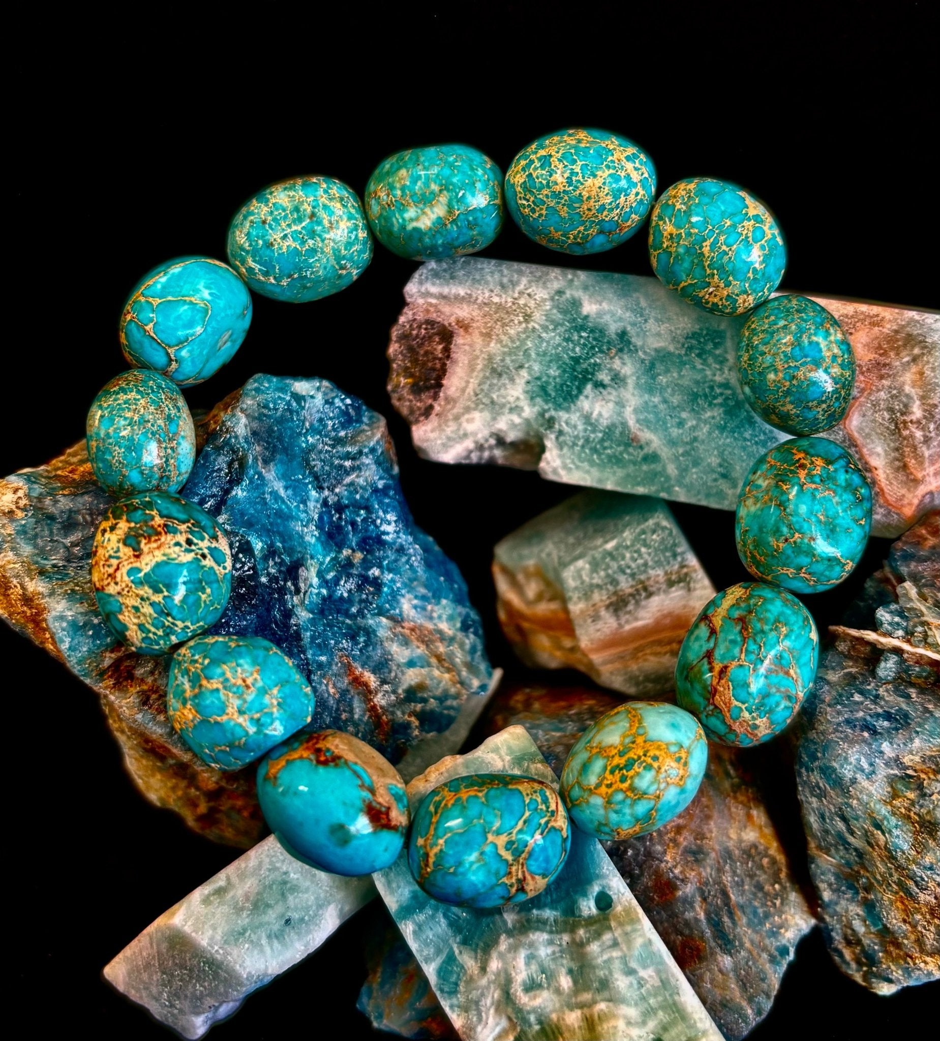 Imperial Jasper Nugget Stretch Bracelet — Natural Turquoise Green Jasper Statement Bracelet (Medium to Large Wrists) - Che Cose Belle