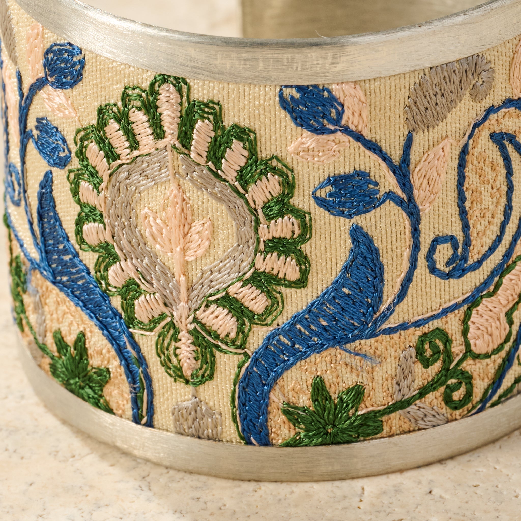 Jabardasta Silk Embroidered Cuff - Che Cose Belle