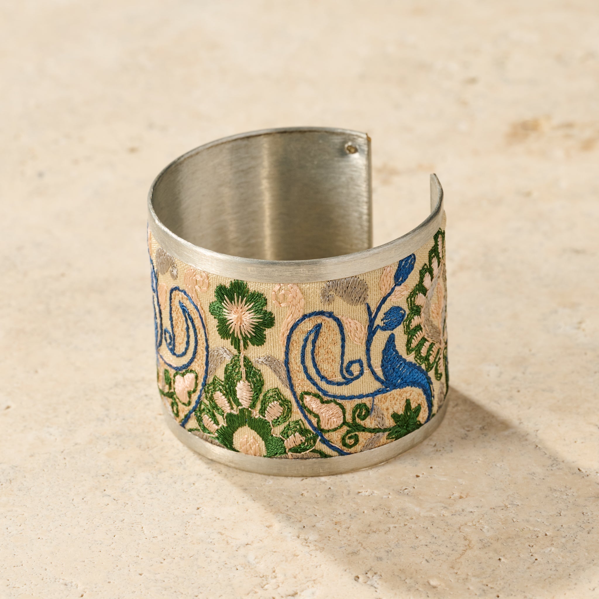 Jabardasta Silk Embroidered Cuff - Che Cose Belle