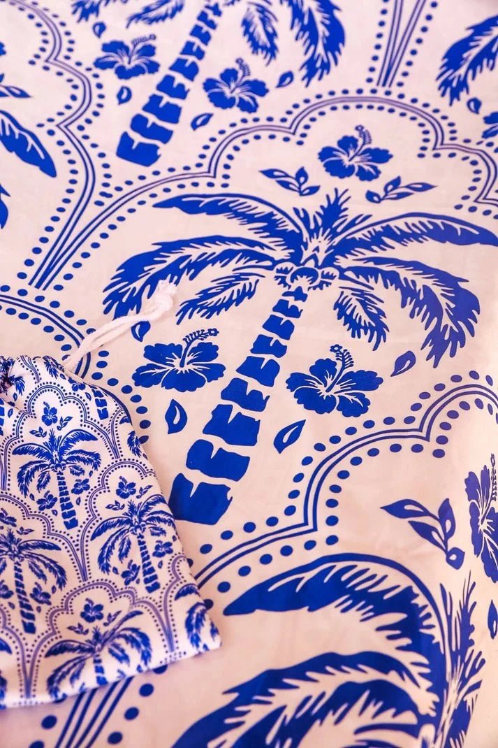 Jess Lea Lily Palms Towel - Che Cose Belle