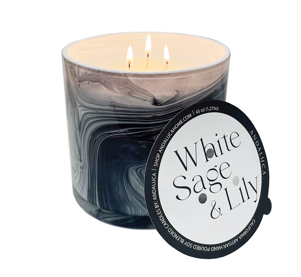 JUMBO White Sage & Lily 45 oz. Swirl Glass Candle - Che Cose Belle