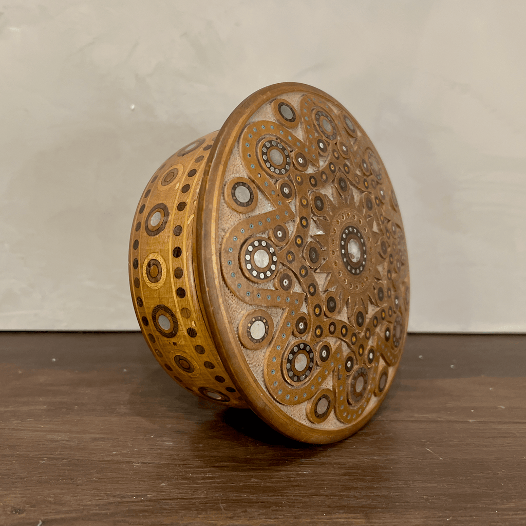 Kalyna Vintage Round Carved Keepsake Box - Che Cose Belle