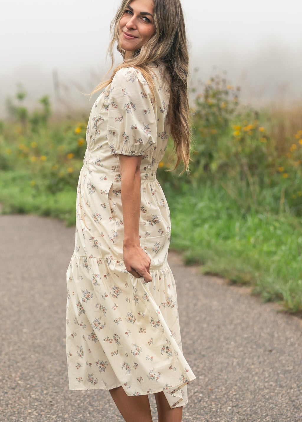 Katrina Half Sleeve Floral Midi Dress - Che Cose Belle