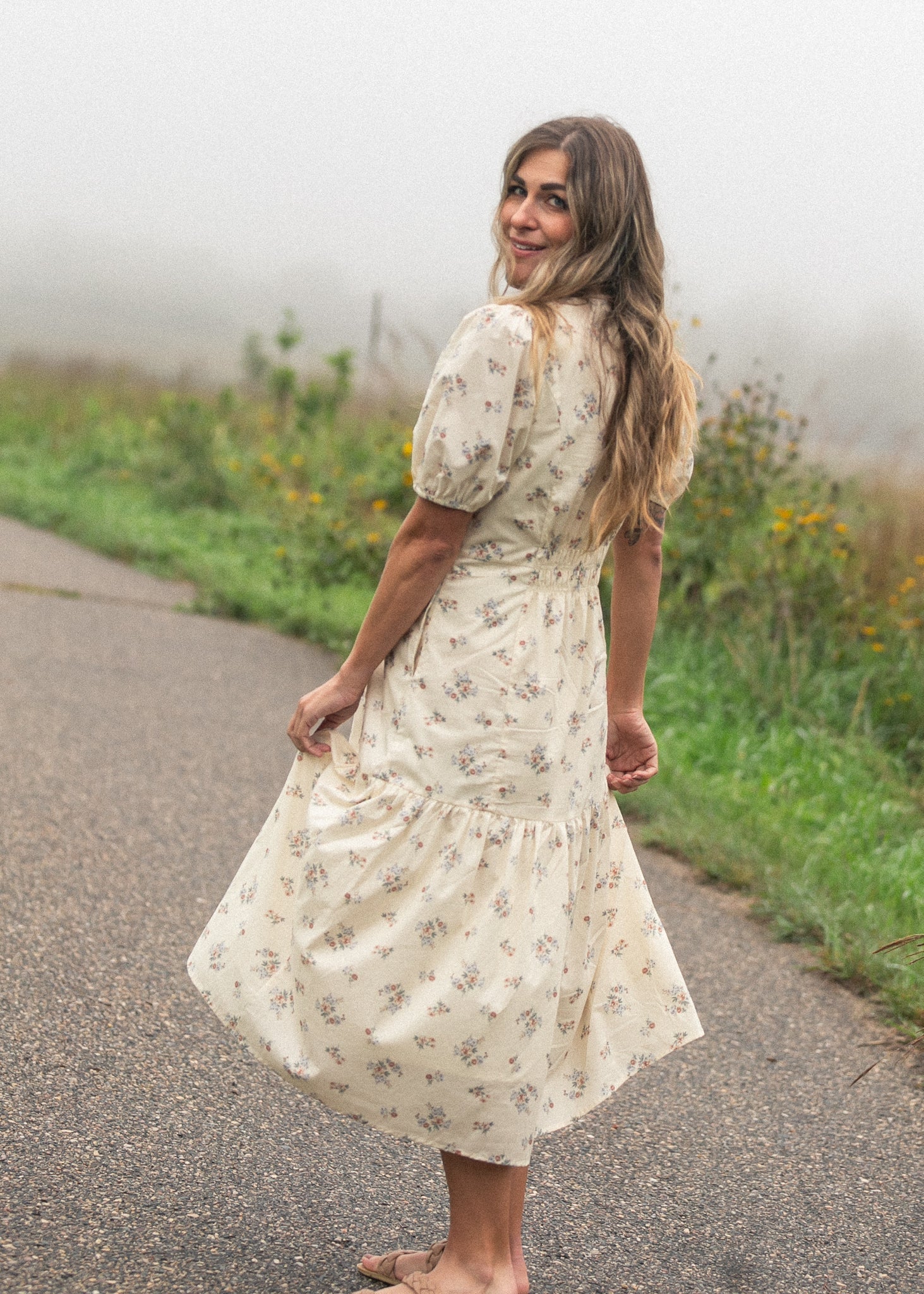 Katrina Half Sleeve Floral Midi Dress - Che Cose Belle