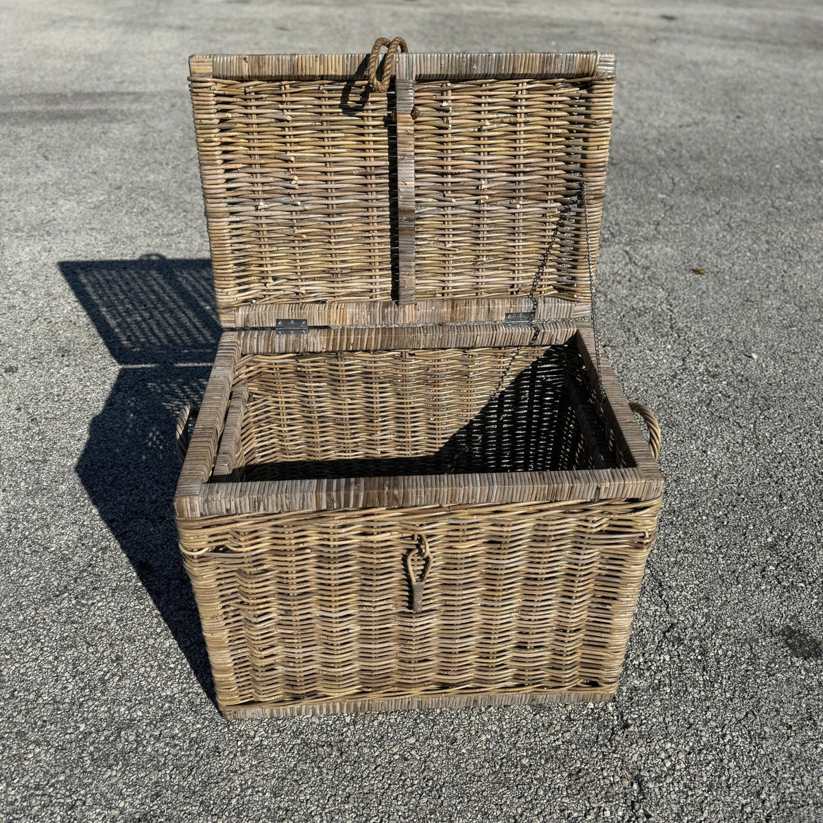 Key Largo Rattan Storage Trunk - Che Cose Belle