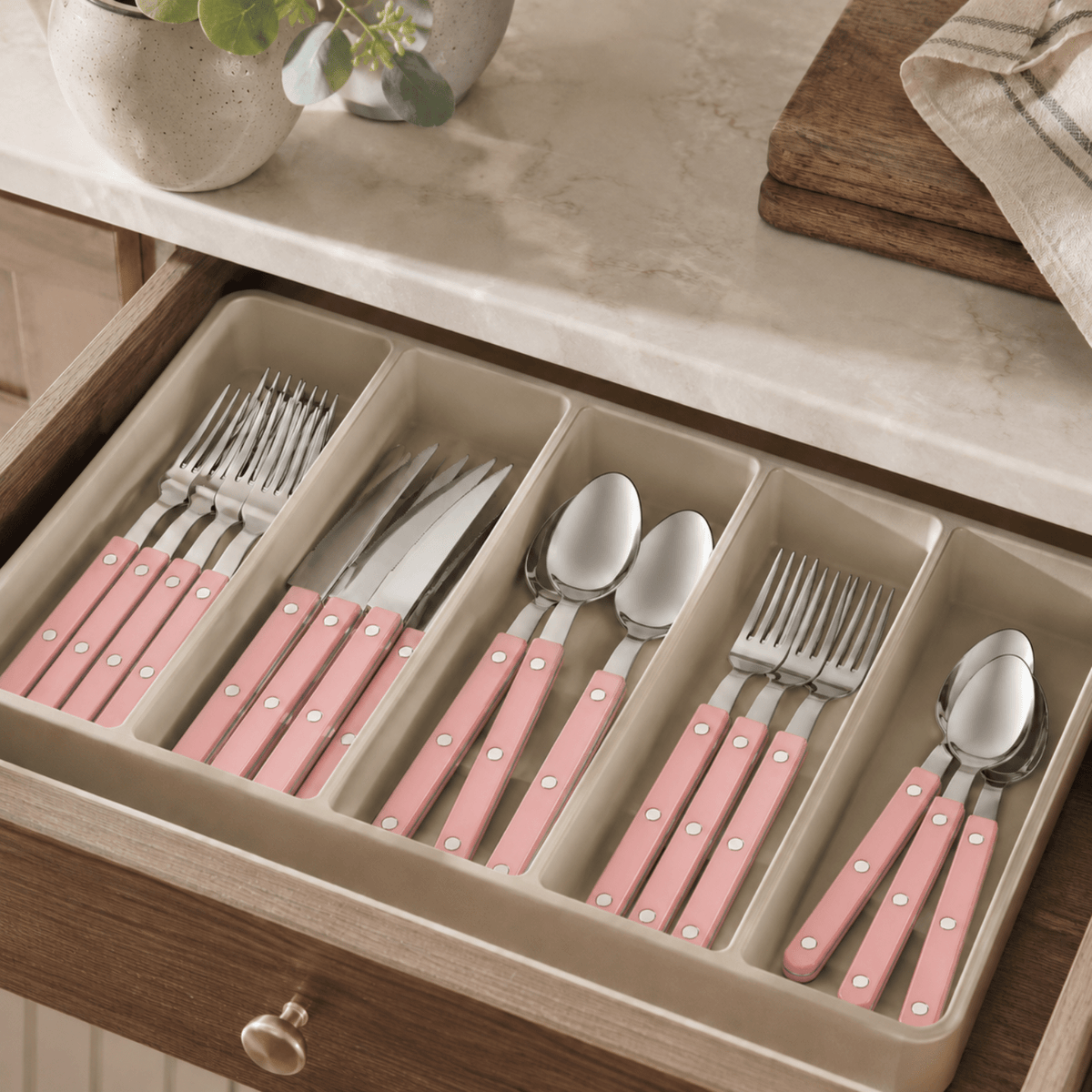 Khen Pink Cutlery Set of 20 –18/8 Stainless Steel Flatware - Che Cose Belle