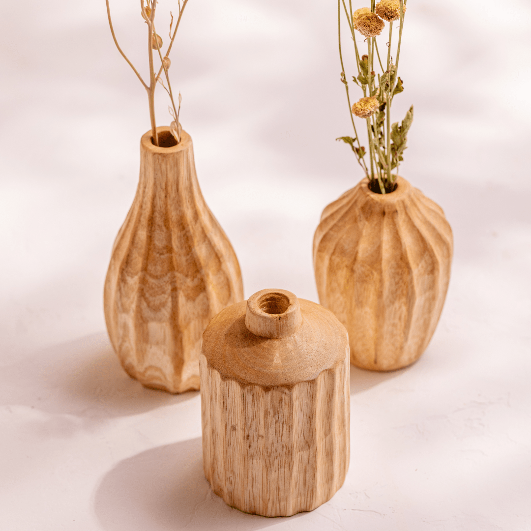 Kiln Mango Carved Mini Vases, Set of 3 - Che Cose Belle